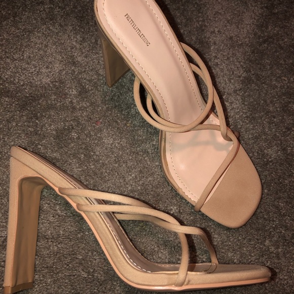 Heels - Picture 2 of 5